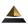 Svevende pyramide - magisk levitasjon i minimalistisk design
