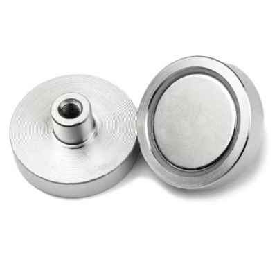 Neodym pottemagnet med innvendig gjenge M6, Ø32 mm, høyde 7 mm