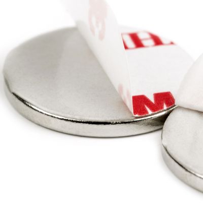 Selvklebende disk magnet Ø 20 x 2 mm