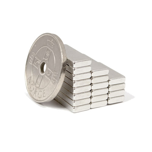 Blokk magnet 15 x 6 x 2 mm - liten neodym magnetplate med løftekraft 1,5 kg
